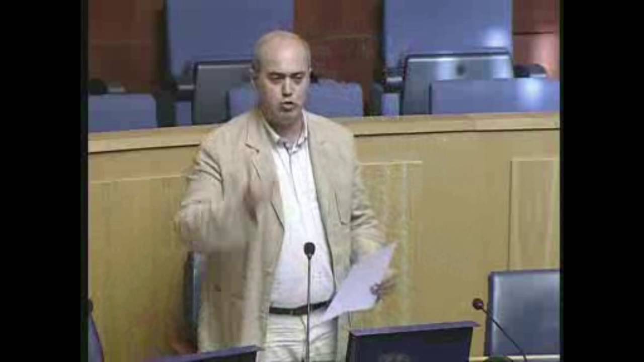 Roberto Almada: Comunidades Madeirenses