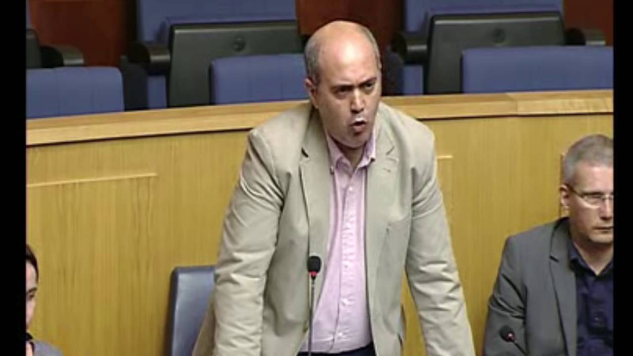 "Em 1993 o governo do PSD, do professor Cavaco Silva, extinguio os Comandos"