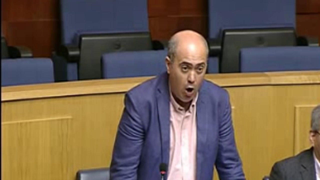 Roberto Almada – Aumento da idade dos transportes públicos de crianças aumenta risco de acidentes